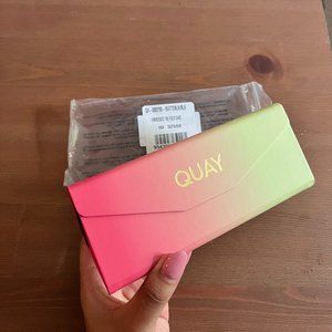 QUAY EMBOSSED TRI FOLD CASE - LIMITED EDITION COLOR